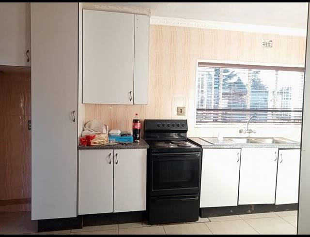 2 BEDROOM PROPERTY TO RENT IN VANDERBIJLPARK CW 6
